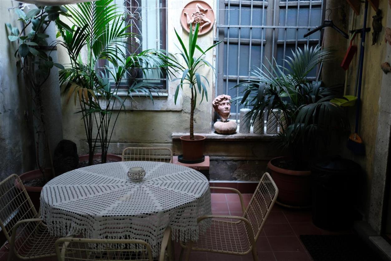 Palazzo La Via Apartman Catania Kültér fotó